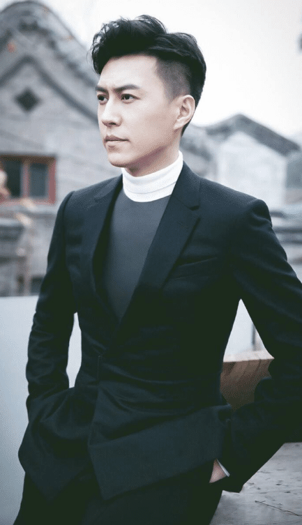 靳东：靳东新剧未播先火，看到女主是谁后，网友：熬夜也要追完