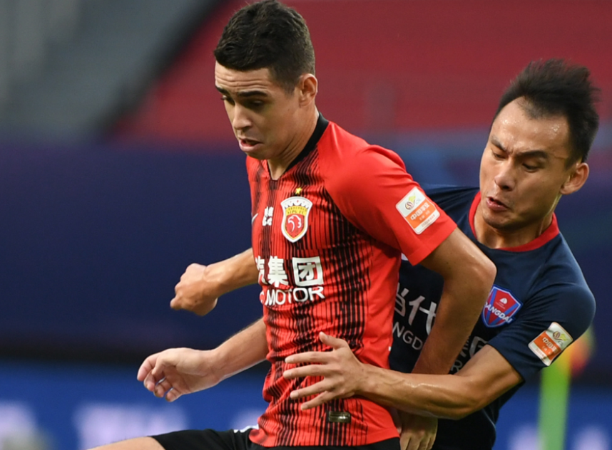 |中超最新排名，上港不败领跑，黑马距国安仅1分，垫底队1平6负