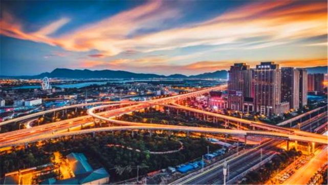 昆明■2019年“最争气”的新一线城市，GDP增长上千亿，连超4座省会