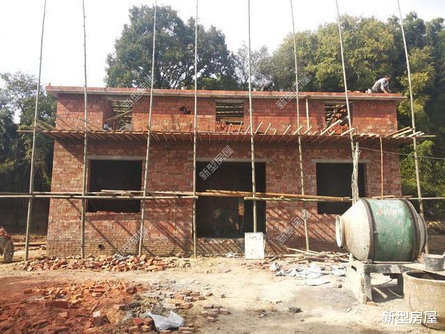 |如何用15万建设和装修一座两层的农村自建房？