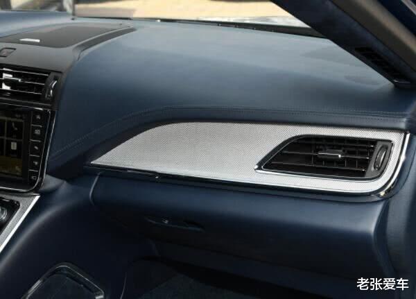 林肯大陆■又跌了5万，买啥A6L，起步241马力标配可变悬挂，开它比E级舒服