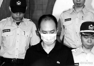 李宗瑞|拍27.5G视频，玷污60名女明星的李宗瑞！为何狱中依然潇洒？