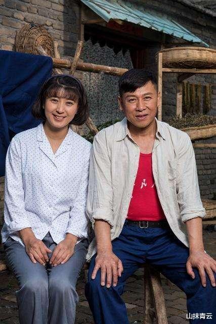 胡亚捷|胡亚捷与妻子离婚大战，3次战败，却次次收获“战利品”，今如何？