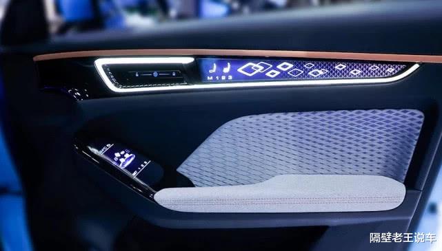 #哈弗H6#哈弗H6迎来第三代，帅气不输凯迪拉克！车门都配显示屏，一看价格又是销冠