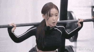 深蹲|像张天爱这样练臀，会有什么后果？