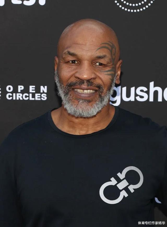 迈克·泰森▲53岁泰森速度力量如20岁出头,正与MMA教练训练,难道想跨界UFC?