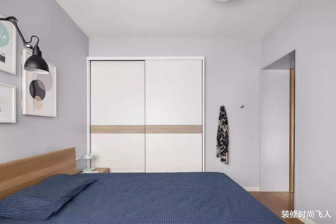 『』头次见朋友家这样设计衣柜，至少省一半空间，后悔我家没早察觉