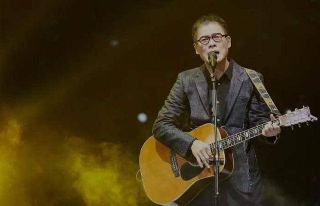 演唱会|音乐教父出道47年终谢幕,演唱会无人问津,亏损百万草草收场