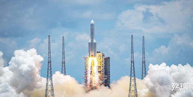美国|美国关闭中方领事馆后，中国发射1枚巨型火箭，美方这回看清楚了