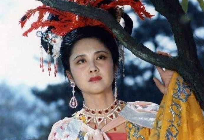 娱乐圈|还记得“中国第一美女”吗？如今已经68岁高龄，依旧美丽动人