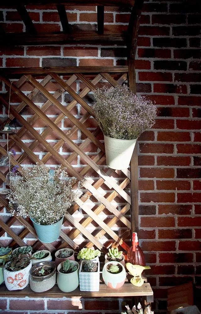 |118㎡北欧风三居室,吧台书房太实用,原来阳台可以这么漂亮