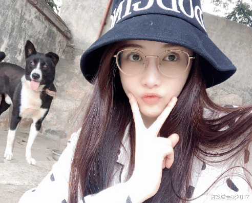 斗鱼|斗鱼知名神豪喊话虎牙一姐豪刷礼物，没想到真来了，粉丝感慨：这就是牌面