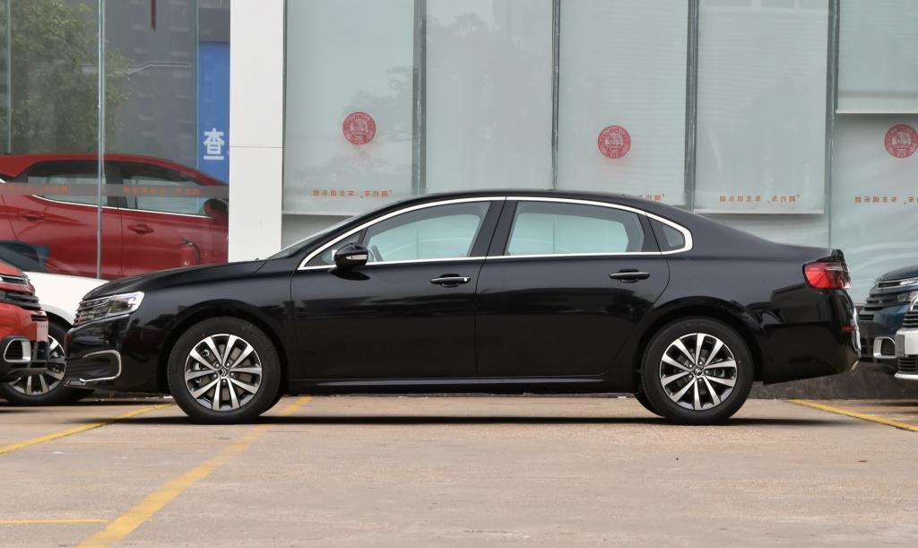 「雪铁龙C6」国人不再追捧它!车长4980mm,满箱跑1100km+只喝92油,没人识货