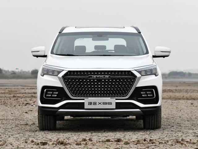 捷途:9.49万中型SUV!性价比远超同级别,内饰科技感爆满