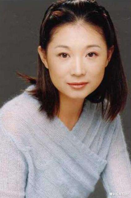 影帝|她是央视著名主持，因前夫有怪癖离婚，二婚嫁小6岁影帝恩爱至今