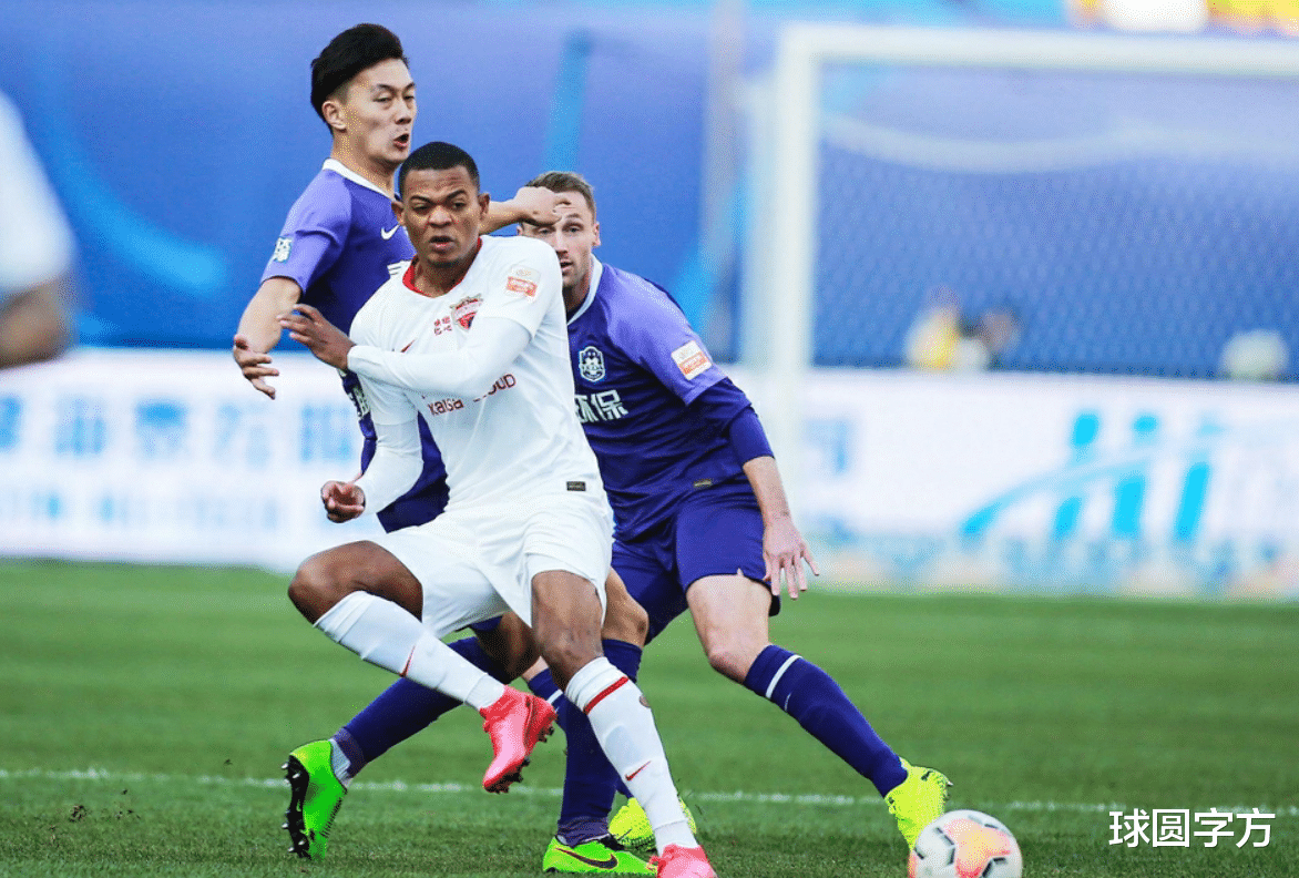 中超|0-2,老油条发威!小克鲁伊夫祭出中超首个奇葩阵,致深足输球