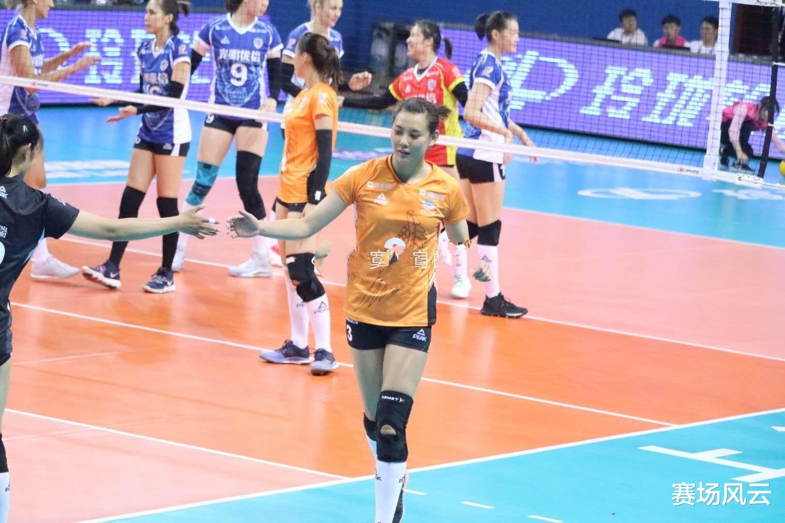 「天津女排」最失败的交易！董铭宵在青年队打不上球，天津女排仍需要王佳敏