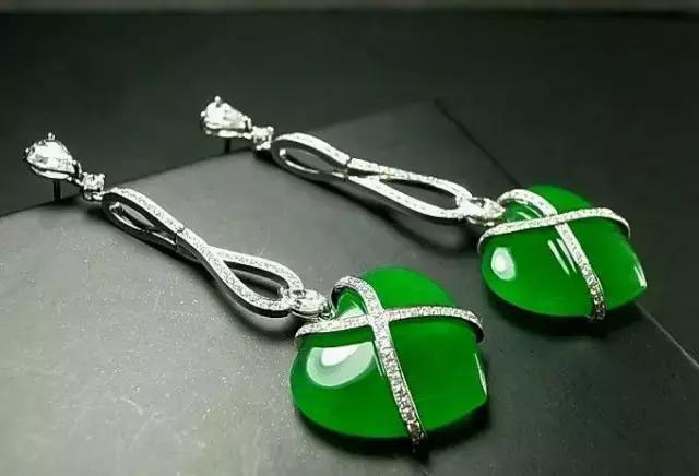 「玉髓」物以稀为贵——玉髓与翡翠的爱恨情仇