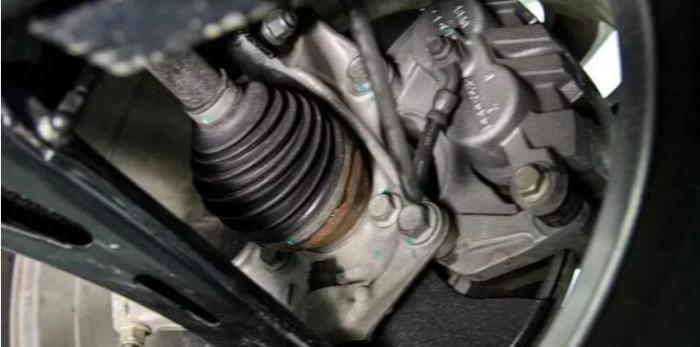 凯迪拉克|有钱人为什么不买凯迪拉克？修车师傅：还是有钱人看得明白