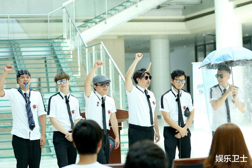 [迪丽热巴]《极限挑战6》录制路透曝光，迪丽热巴张艺兴罗志祥退出，邓伦贾乃亮加盟