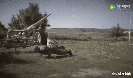 杰森·斯坦森|当过伴舞穿过豹纹，逆袭成男神：不是所有光头都叫杰森·斯坦森！