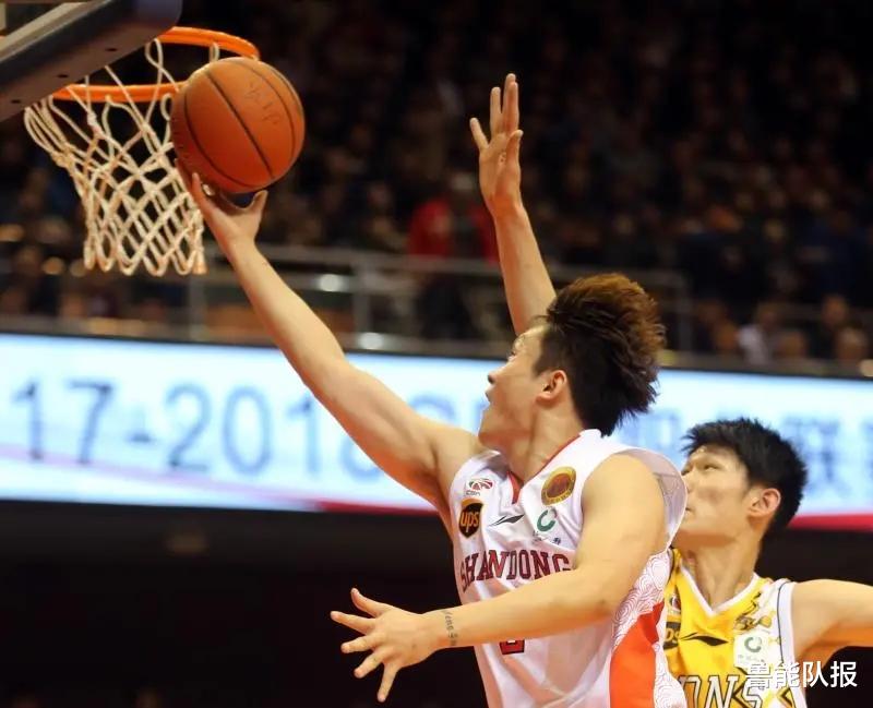 『山东男篮』经纪公司辟谣小丁回归山东，却遭球迷怒怼：睢冉，别坑小丁了