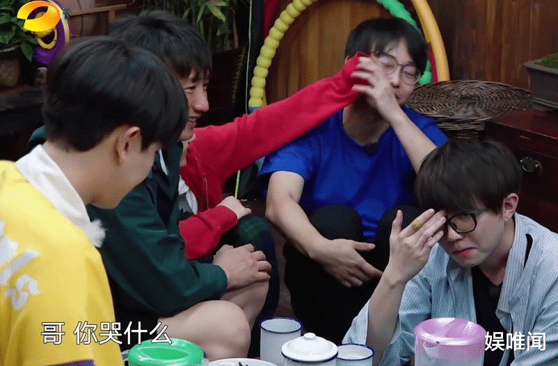 老狼|他是《向往的生活》史上最催泪的嘉宾，先后让张子枫欧阳娜娜泪洒