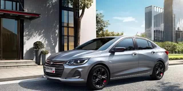 [雪佛兰科迈罗]9万跌到6.4万，30天卖3万辆，一款耐看实用的家用好车！