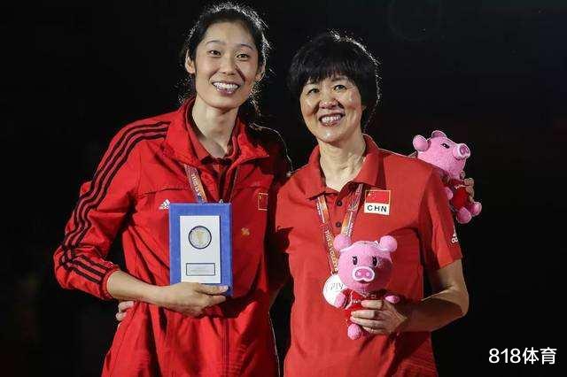 【吉米·巴特勒】朱婷央视表白郎平：郎导是恩师更像母亲 有时候网购会找我们帮忙