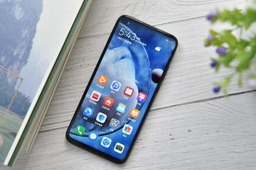 「华为」华为虽好用但别乱选!这三款都是公认的高价低配,看看有你用的吗