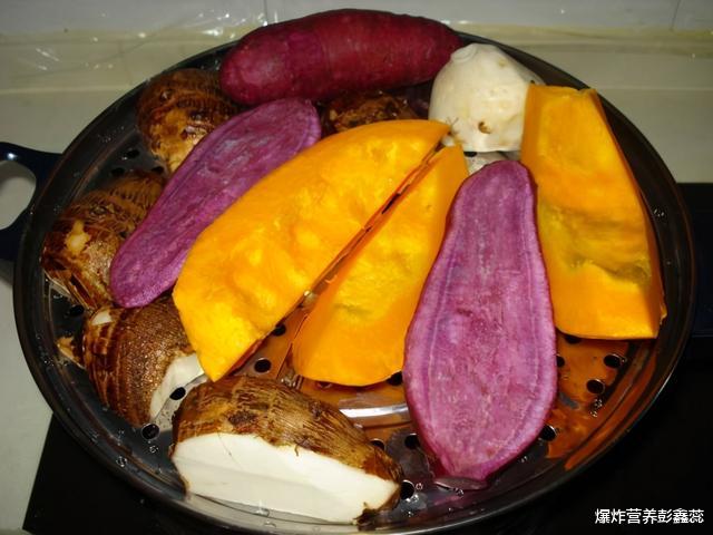 肾脏病|50岁以上的人，保护肝脏常吃这4种食物，肝脏会越来越“年轻”