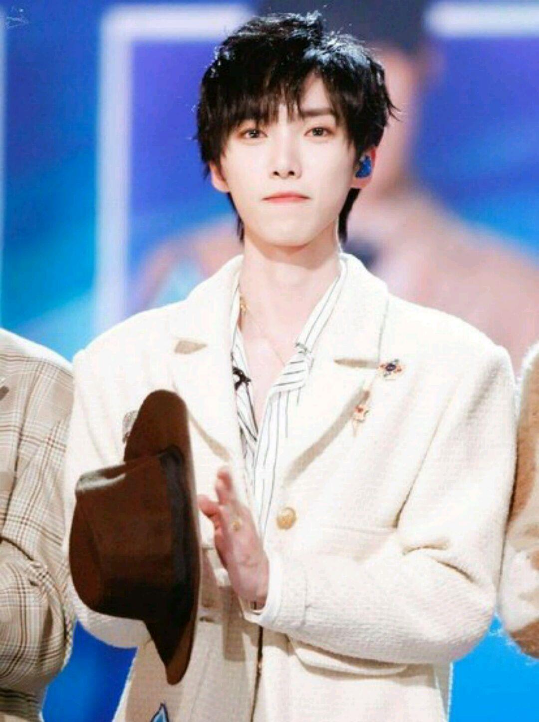 赵磊|《穿书自救指南》官宣定档,R1SE赵磊献唱主题曲《忘言歌》