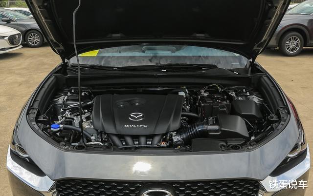 驾驶|马自达CX-30，操控性人马合一，油耗6.1L能养得起