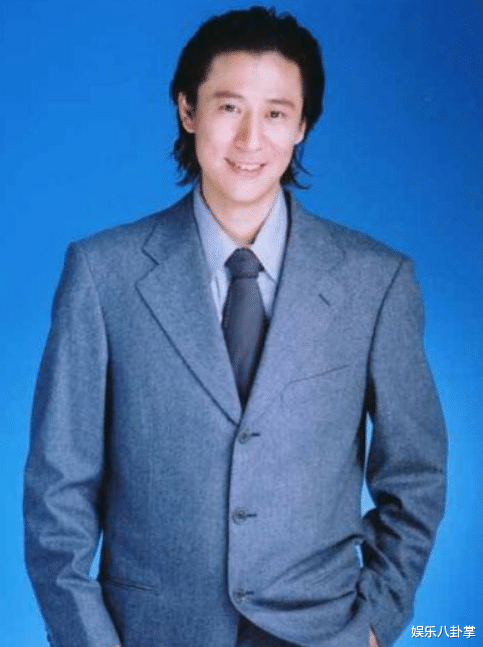 那英|他曾被那英暗恋，章子怡求他提携，最红时隐退从商，如今身家过亿