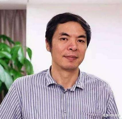 淮河|谢娜崩溃求助:微信登不上,卸载六次也不行,找腾讯客服遇死循环