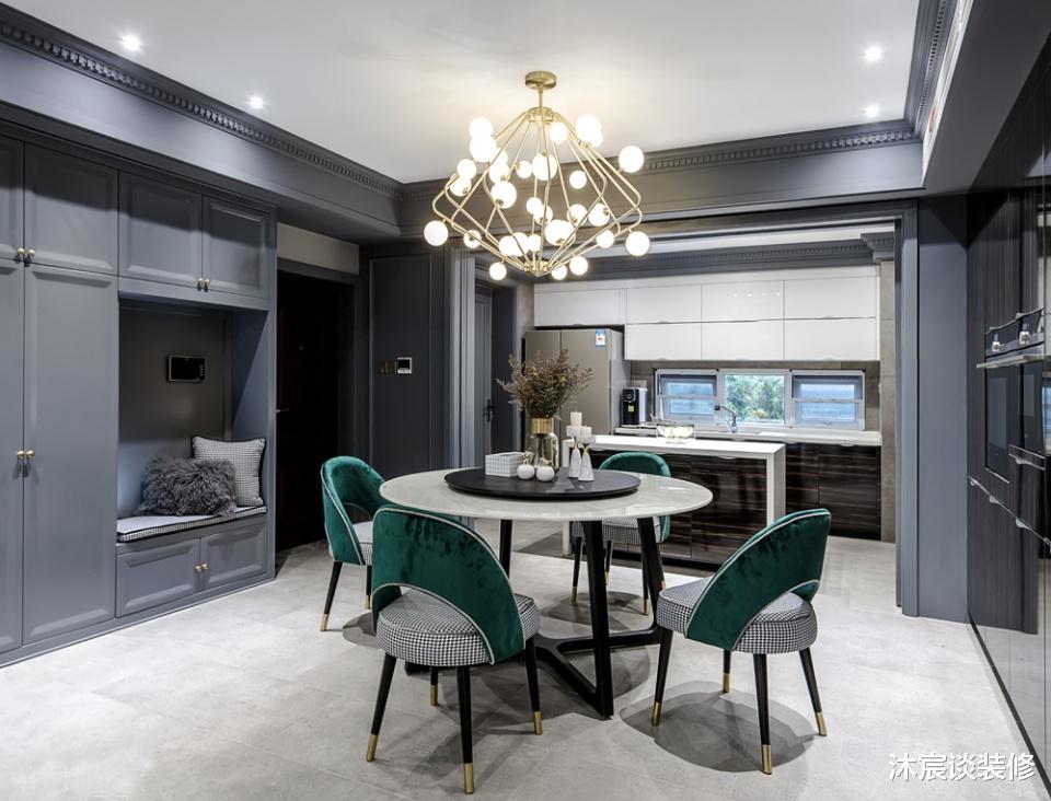 |她家的轻奢风，满屋的高级感让人一见钟情，全屋简约敞亮，很大气