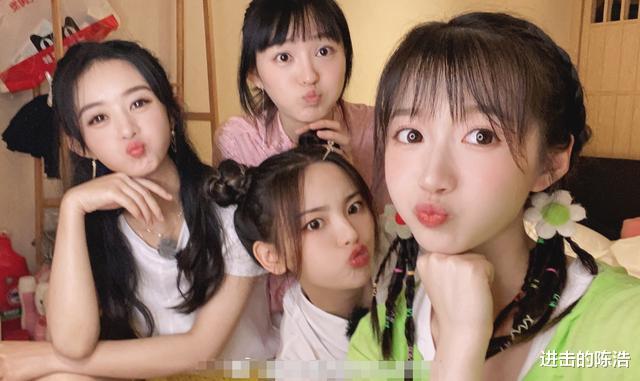 赵丽颖|《中餐厅》杀青，赵丽颖离去，\小腹伤痕\却引热议，看着都心疼人