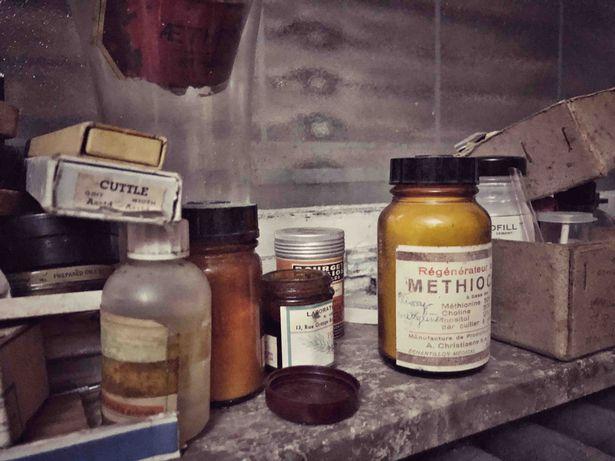 『哈尔滨』诡异！比利时牙医去世20多年，住宅一尘不变，连烟头都完好如初