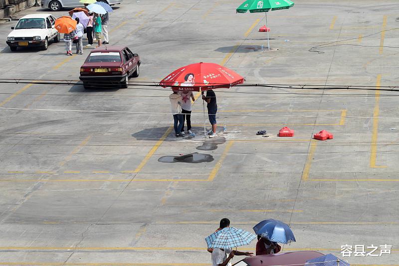 容县之声|广西一汽车教练猝死多日才被发现，屋内传出恶臭