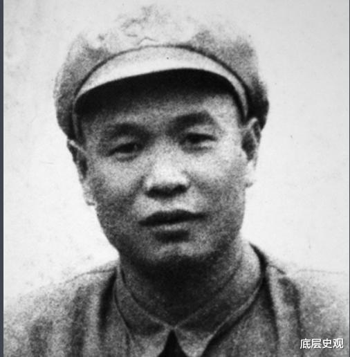 开国元勋|他是唯一与毛主席单线联系的王牌卧底，真名没人知道，化名很出名