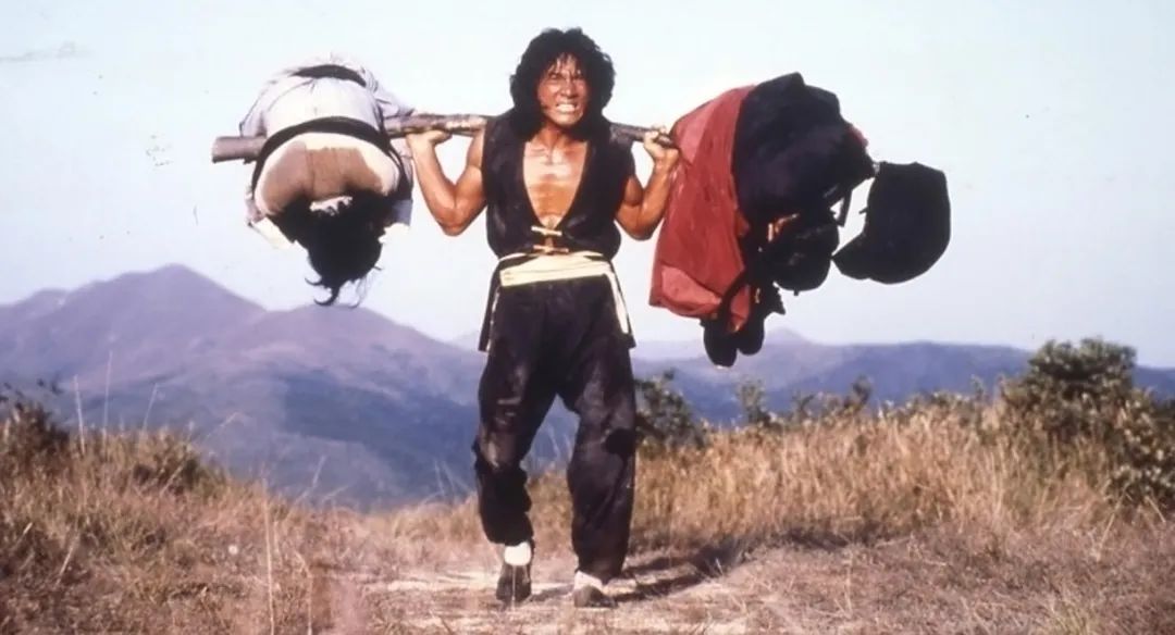 成龙▲40年前,香港第一部票房过千万的大片,成龙一个镜头NG120次