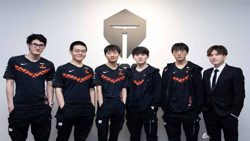 lpl|“SN输了，JDG赢了，LGD赢了”就在今天，LPL状态复苏，晋级8强形势清楚了！