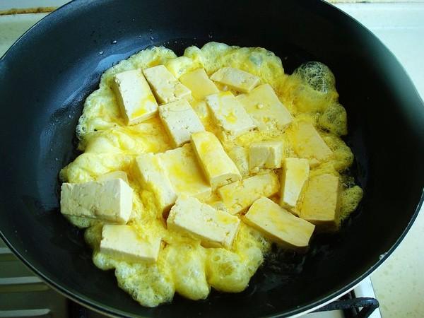 『豆腐』立夏后，少吃大鱼大肉常吃它，2元1斤，蛋白质含量高，比肉还香