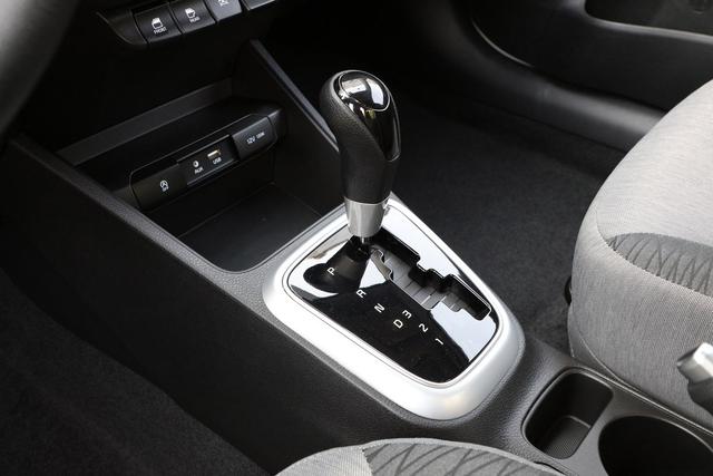 驾照|刚拿驾照的适合开什么车？这五款合资家轿，皮实还不贵，可供参考