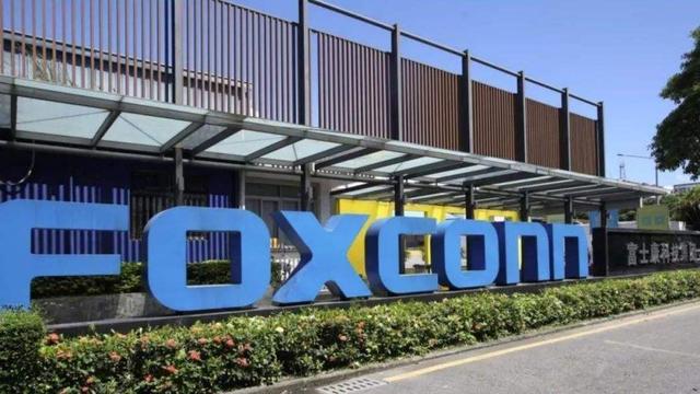 富士康|撑不住了？富士康正式宣布，亏损200亿的郭台铭想回来了