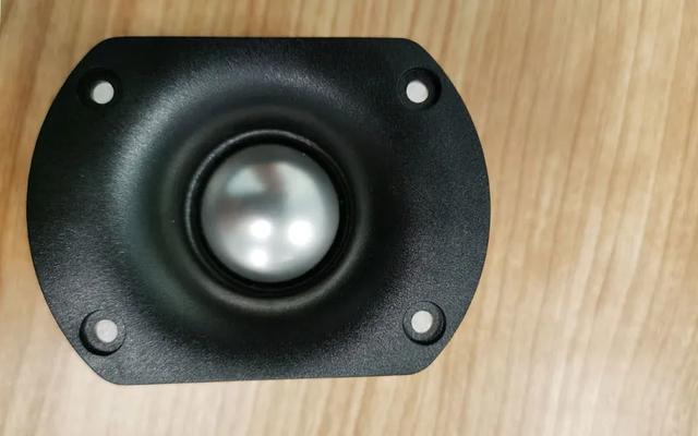 数据库|没布线怎么办？ HISLEY（嘿犀力）无线客厅影院K歌套装H8试用评测