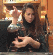 |刚装好新房子，还是蓝色的墙壁比较好看