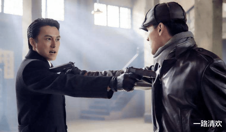 靳东@明明只是客串，却硬生生把角色“演”成了主演的5部电视剧