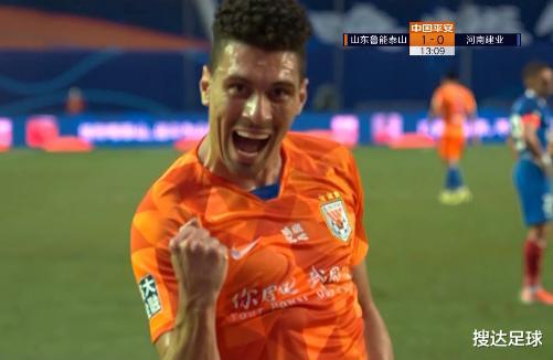 var|中超两大名哨又闹笑话！放错VAR镜头，解说无奈：老眼昏花了