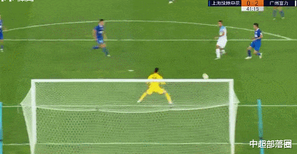 曾诚|中超弱旅踢疯了：20分钟连进3球！冯潇霆跑回不来，曾诚一脸无奈